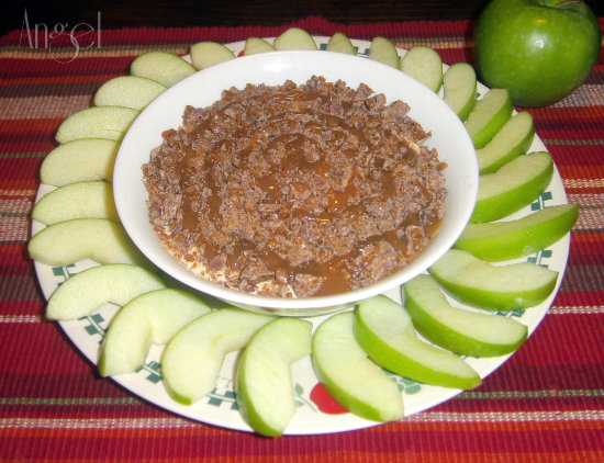 Apples with Creamy Caramel Dip