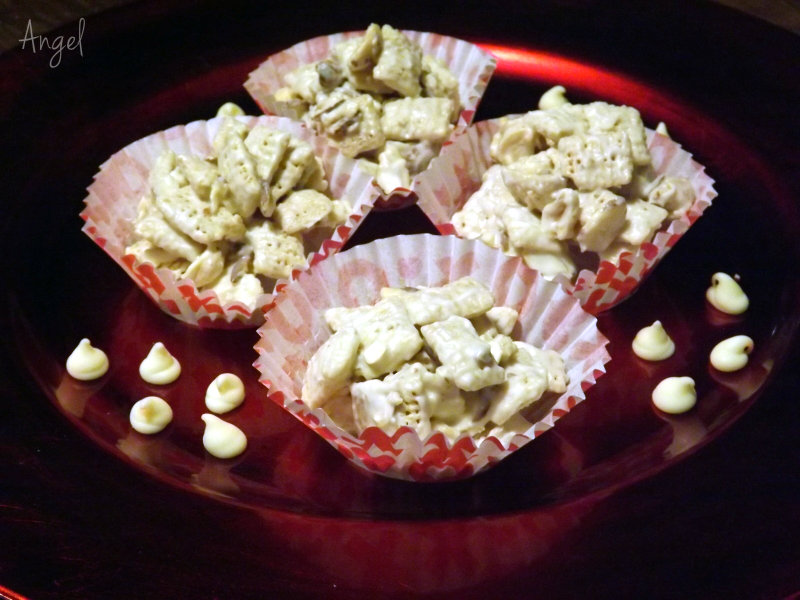 White Chocolate Chex Nut Clusters