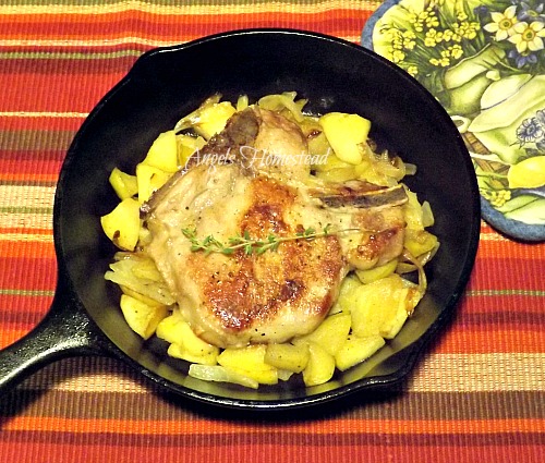 Pork Chops with Apples and Onions